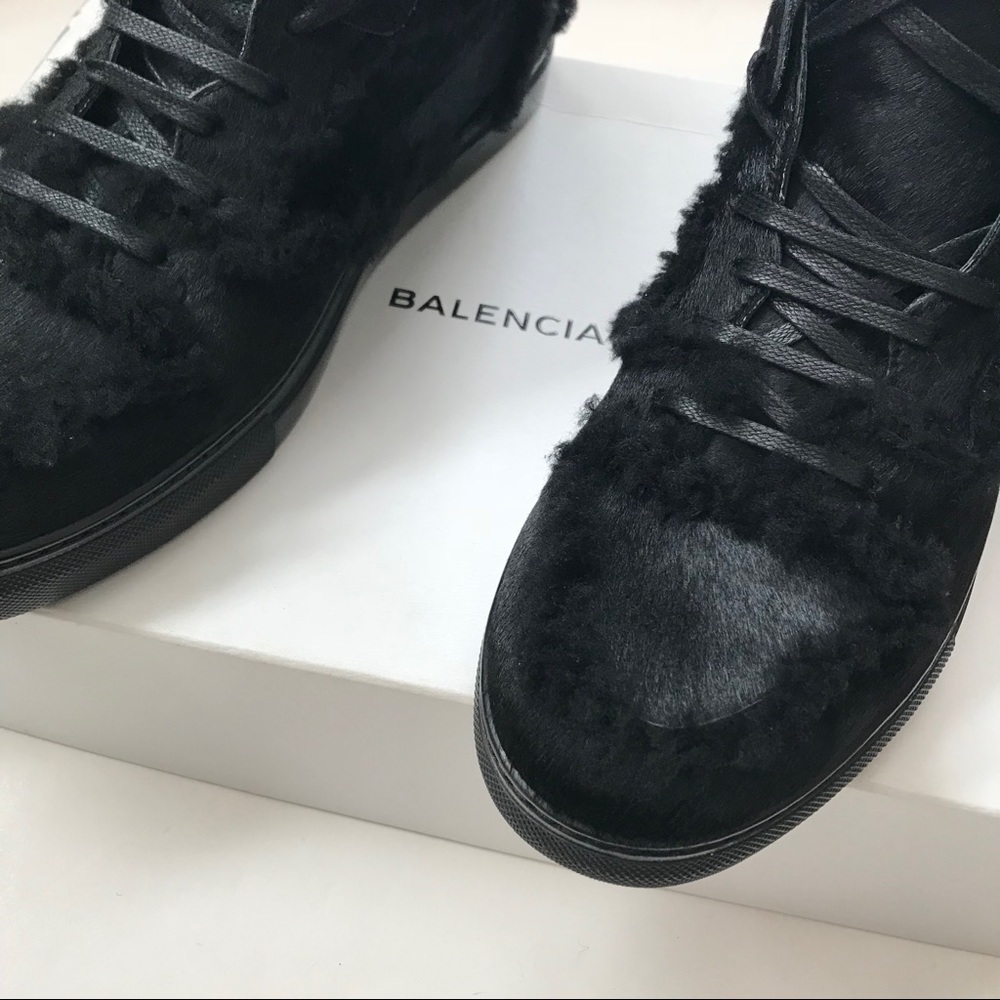 BALENCIAGA shearling and calf hair trainers (41) - Picture 9 of 12